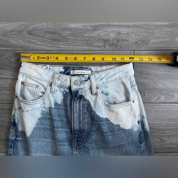 PacSun Acid Wash Tie Dye 90’s Boyfriend Jeans| Straight Fit, High Rise••• - Picture 14 of 16